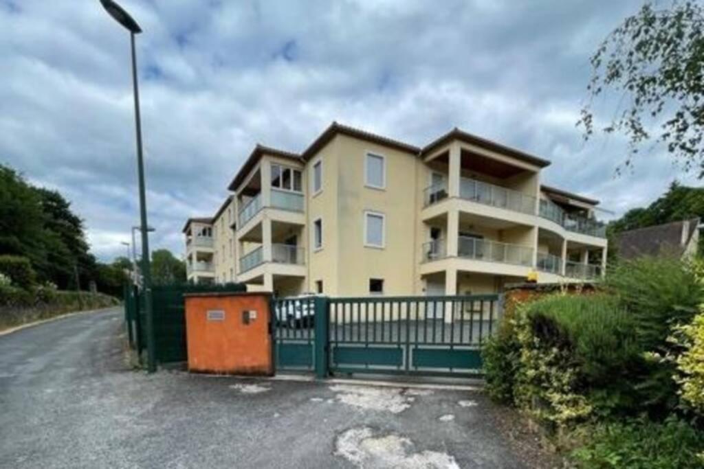 L'Evasion - Draps Compris, Climatisation, Parking Sarlat-la-Canéda Exterior photo